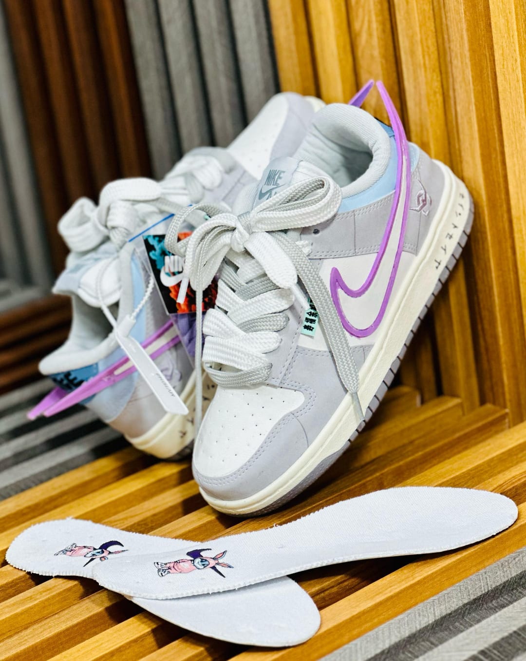 1.1 Nike Saint Seiya