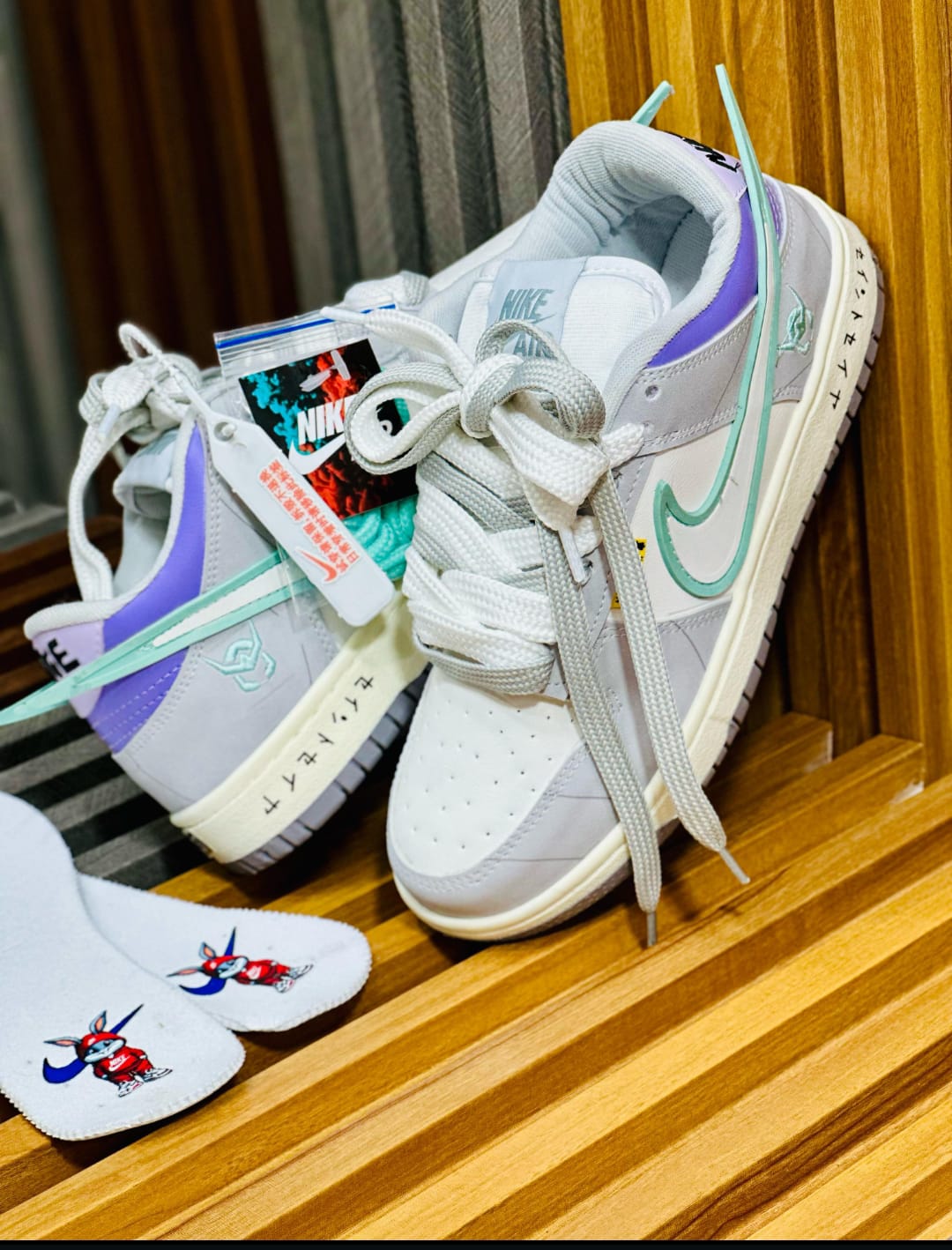 1.1 Nike Saint Seiya