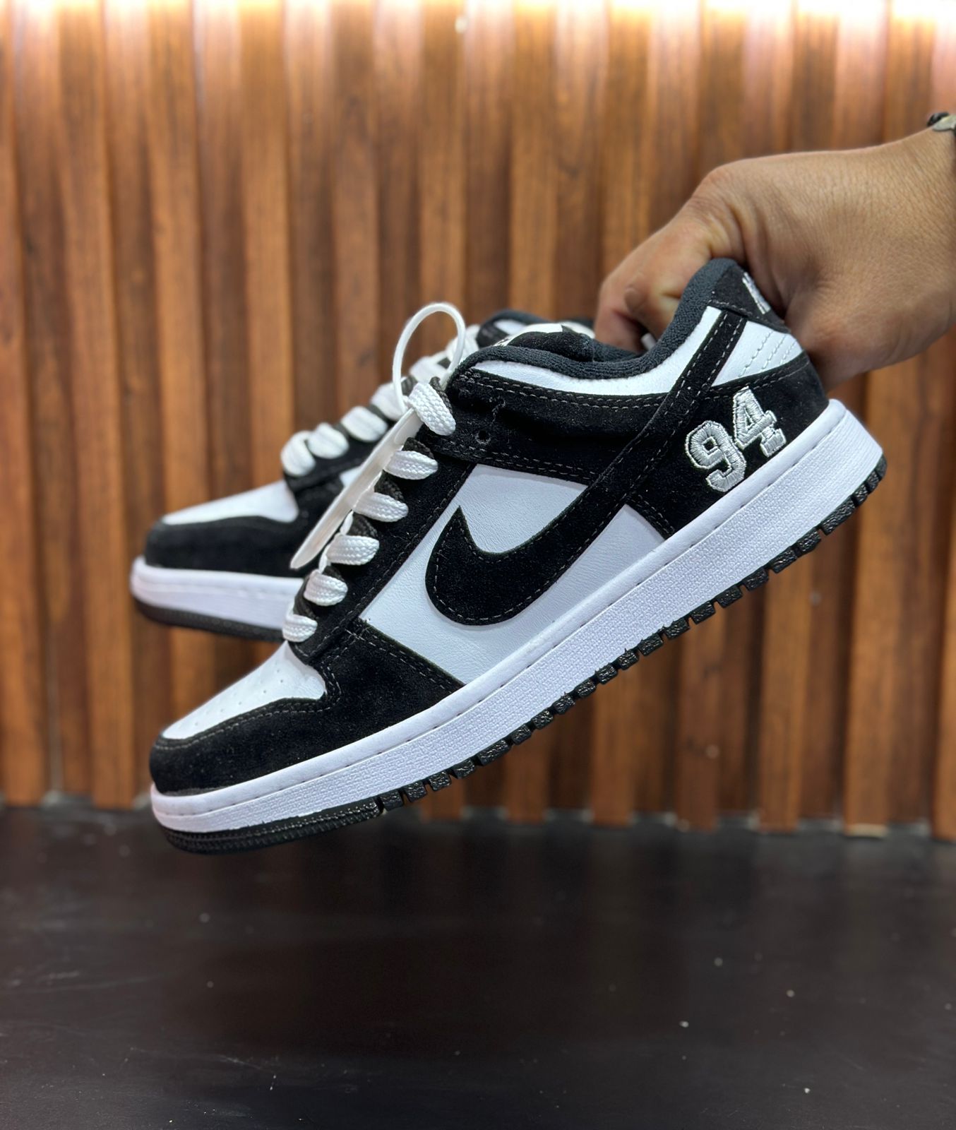 1.1 SB Dunk M